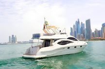 Dubai: Private Yacht Tour Experience with Soft Drinks 