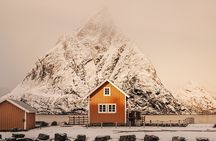 Reine, Hamnøy, Sakrisøy Photo Tour from Svolvær