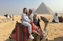 Cairo in 2 Days: Private Pyramids, Museums & Markets Tour
