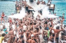 Kemer GONSTER Pirate Boat Trip : Lunch & Soft Drinks & Transfer