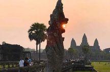 Two Day Tour, Taxi Phnom Penh to Siem Reap, Angkor Visit & Return