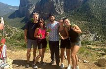 explore AKCHOUR like a local
