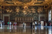 Venice: Doge's Palace Guided Tour With Tickets & Optional Gondola