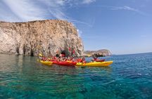 Kayaking Tour to the secrets of Milos