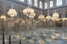 Hyderabad - A Full Day Private Guided City Tour with Ethnic Lunch