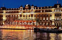 Amsterdam Light Festival Cruise
Fully Open Boat with Mulled Wine