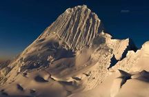 6 Days Tour to Nevado Alpamayo 5947 Meters, An Extreme Adventure