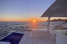 Private Sunset Catamaran: 3-Hour Exclusive Cruise in Los Cabos