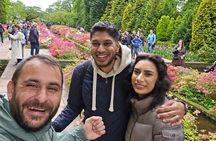 Keukenhof, Zaanse Schans and Volendam Small Group Tour
