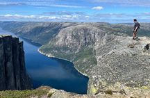 Stavanger Kjerag Hike with Guide and Transportation 