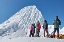 20Day-Santa Cruz Trek Peak Alpamayo 5957 m and Chopicalqui 6354 m