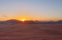 2 Hour Jeep Tour (Morning or Sunset) Wadi Rum Desert Highlights