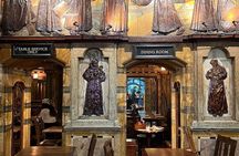 A guided group tour of the heritage pubs of the City of London