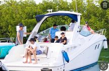 Yacht Celebration! (Restroom/Kitchen/AC & Bed on Board)