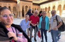Guided tour of La Alhambra with tickets included