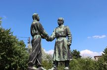 Minivan to Communist Statues and Memento Park with Live Guide