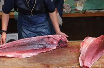 Tuna Auction in Toyosu and Tsukiji Fish Market Tour