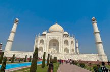 Explore Agra in a day: Delhi to Taj Mahal by car