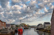 Private Peggy's Cove Lighthouse Tour from Halifax