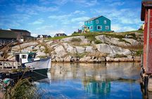 Day Trip to Lunenburg, Mahone Bay and Peggy's Cove from Halifax