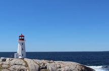 Day Trip to Lunenburg, Mahone Bay and Peggy's Cove from Halifax