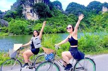 Hanoi - Ninh Binh 1 Day: Trang An, Hoa Lu, Mua Cave by Boat, Bike