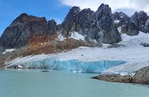 Trekking to Ojo del Albino Glacier