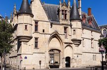 Le Marais Paris Walking Tour: Stories Beyond the Guidebook