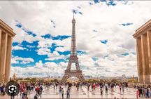 Notre Dame Area Guided Tour with Experienced Guide