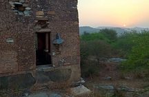 Guided Exotic Hiking, Yoga with Village Tour near Amber Fort