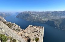 Stavanger Overnight Adventure with Pulpit Rock and Kjerag Hikes