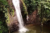 Hike 10 Waterfalls in Jacó 