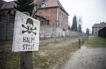 Private Guided Tour to Auschwitz & Birkenau from Krakow