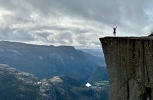 Guided Multi-day Lysefjorden Hiking Tour in Norway
