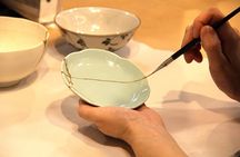 Kintsugi, Makie or Gold Leaf Pasting Workshop in Nihonbashi Tokyo