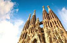 Sagrada Familia : Guided tour inside Skip the line!