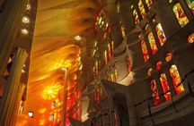 Sagrada Familia : Guided tour inside Skip the line!