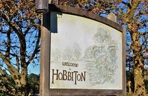 Hobbiton Movie Set & Waitomo Glow Worm Caves Private Tour