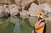 Wadi Al Arbeieen Sinkhole & Fins Beach Expedition