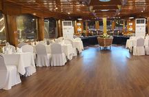 Dubai Marina Dhow Cruise With Buffet Dinner