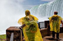 Ultimate Niagara Falls Experience Tour with Boat to the Falls