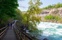 4hr Niagara Falls Canada Tour includes the Boat and tunnels