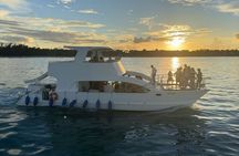 Private Catamaran Booze Cruise & Snorkeling