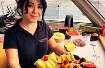 Milos Private Full Day Catamaran Cruise with Lunch and Drinks