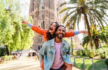 Fast Track Sagrada Familia Guided Tour with Tower Access
