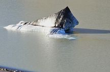Diamond Beach and Jökulsárlón Day Tour with Boat Ride