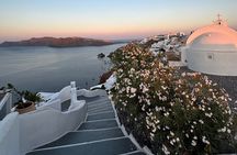 4 Hours Private Sightseeing Tour in Santorini