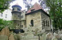 Private Tour of the Jewish Museum with Synagogues and Cemetery
