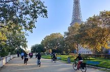 Paris : Private electric bike tour with wine and cheese tasting 