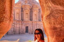 Full Petra and Wadi Rum Private Guided Tour from Amman or Airport